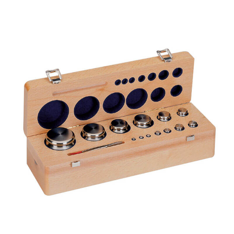 F1 MASS STANDARD - KNOB WEIGHTS WITHOUT ADJUSTMENT CHAMBER, SET - F1 MASS STANDARD - KNOB WEIGHTS WITHOUT ADJUSTMENT CHAMBER, SET (1 MG - 5 KG), WOODEN BOX
