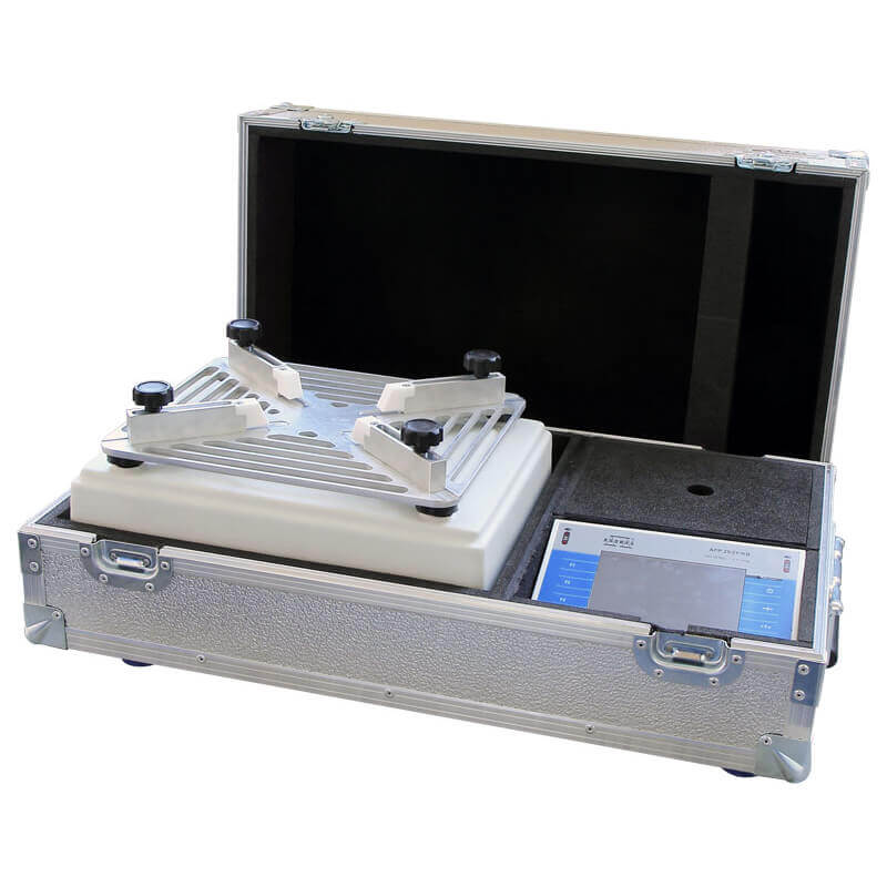 BALANCE STORAGE CASE - SUITCASE FOR PM 4Y.KB MASS COMPARATOR BALANCE STORAGE CASE - SUITCASE FOR PM 4Y.KB MASS COMPARATOR