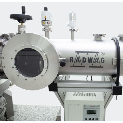 avk_1000_5y_automatic_vacuum_mass_comparator_1 AVK 1000.5Y Automatic Vacuum Mass Comparator